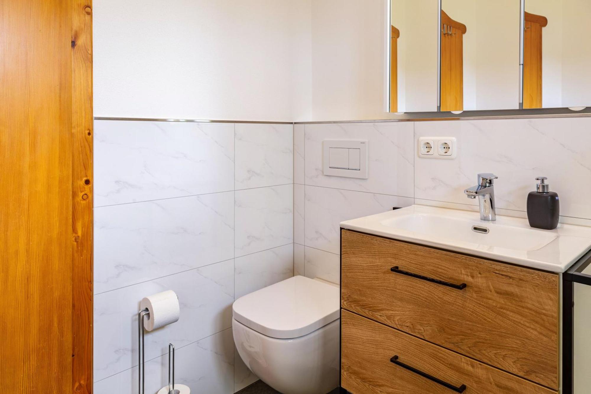 Komfortwohnung Mit Pool Und Sauna 하우젠베르크 외부 사진